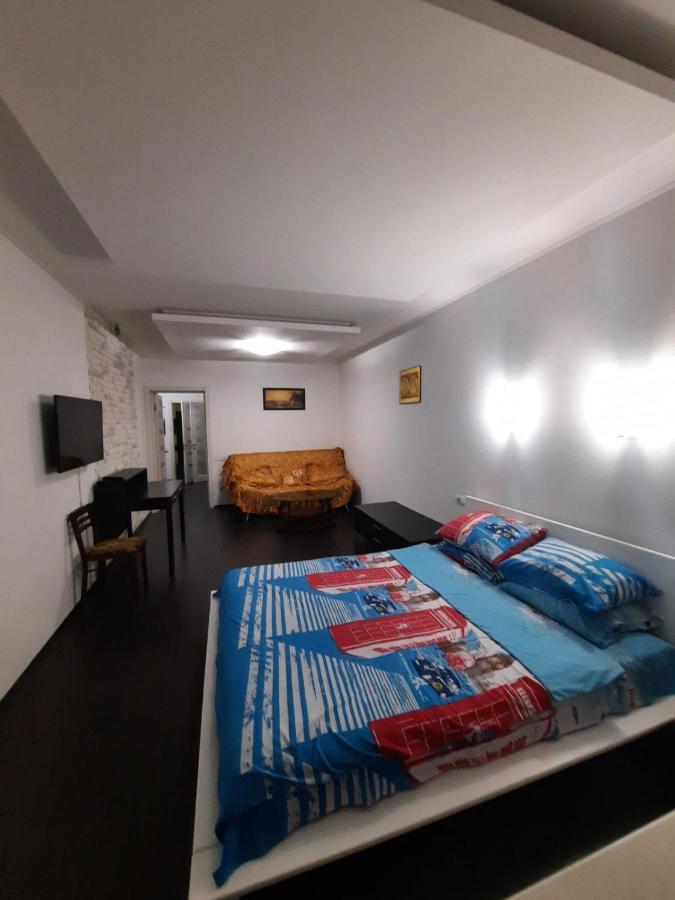 шикарная 2к парк 70м Apartment Irpin